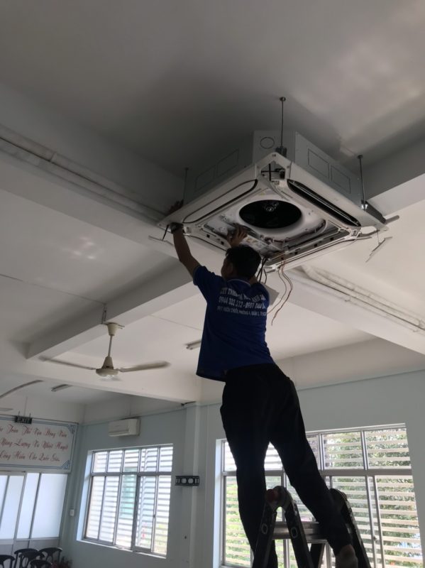ĐẠI LÝ MÁY LẠNH GIÁ SỈ TẠI TPHCM