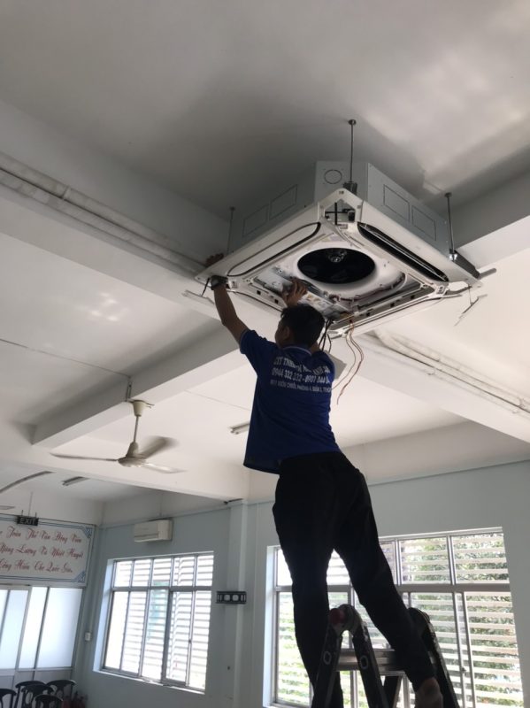 ĐẠI LÝ MÁY LẠNH GIÁ SỈ TẠI TPHCM