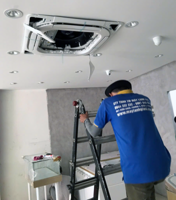 thi cong lap may am tran