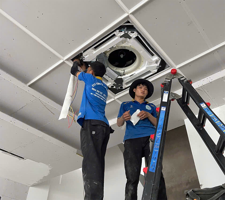 dieu kien lap may lanh am tran